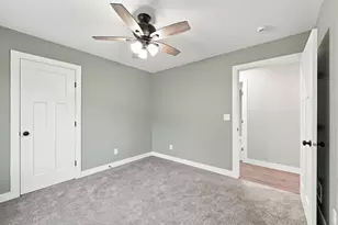 210 S Chestnut St, Belle Plaine, MN 56011 - Photo 17