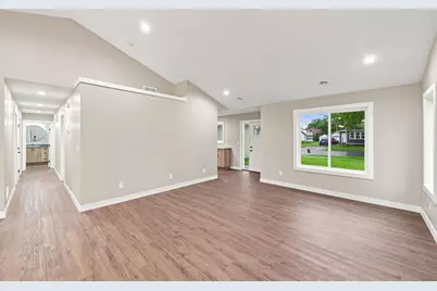 210 S Chestnut Street, Belle Plaine, MN 56011 - Photo 7