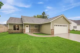 210 S Chestnut St, Belle Plaine, MN 56011 - Photo 1