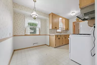 6400 Perry Avenue N, Brooklyn Center, MN 55429 - Photo 3