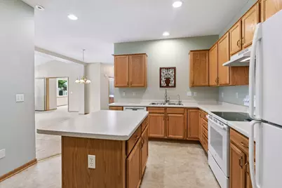 2120 Stahlke Way, Chaska, MN 55318 - Photo 13