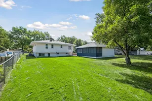 5919 Carlson St, Shoreview, MN 55126 - Photo 41