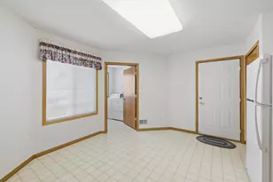 14516 Eureka Ct, Apple Valley, MN 55124 - Photo 17