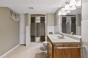 10600 President Dr NE, Blaine, MN 55434 - Photo 21