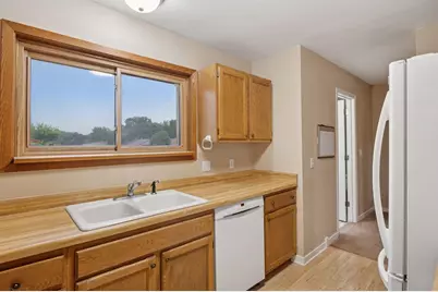 1603 Raindrop Drive, Eagan, MN 55121 - Photo 11