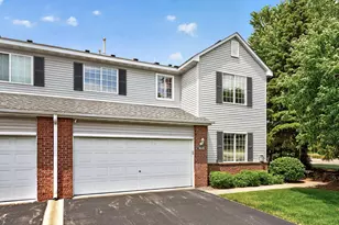 9649 Peony Ln N, Maple Grove, MN 55311 - Photo 5