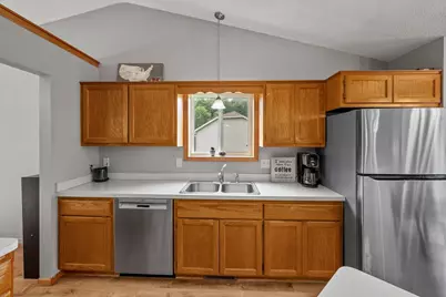 30510 Redding Avenue, Shafer, MN 55074 - Photo 9
