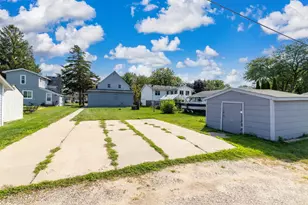 210 W Church St, Belle Plaine, MN 56011 - Photo 23