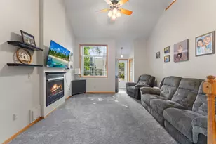 8438 Copperfield Way, Inver Grove Heights, MN 55076 - Photo 7