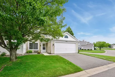 2033 Southcross Drive W #401, Burnsville, MN 55306 - Photo 3