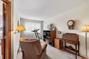 2033 Southcross Dr W, Burnsville, MN 55306 - Photo 21