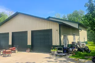 2846 Hawthorn Dr NW, Baudette, MN 56623 - Photo 3