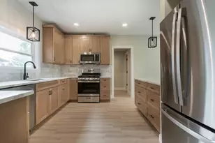 2416 E Fir Ave, Fergus Falls, MN 56537 - Photo 7