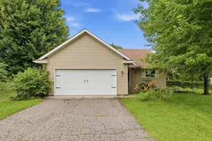 224 Country Ct, Sartell, MN 56377 - Photo 1