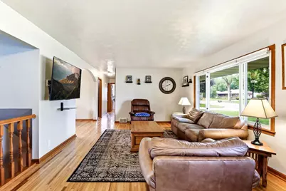 8758 Hamlet Avenue S, Cottage Grove, MN 55016 - Photo 5