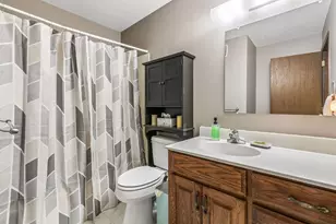 1800 Riverwood Dr, Burnsville, MN 55337 - Photo 29