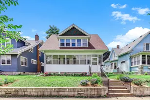 884 Iglehart Ave, Saint Paul, MN 55104 - Photo 1