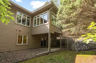 7081 Crowne Oak Rd, Eden Prairie, MN 55344 - Photo 35