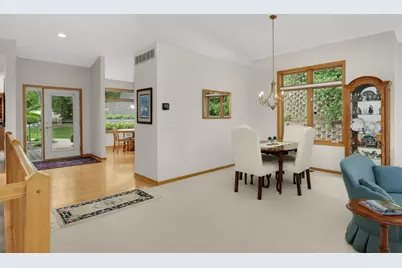 7081 Crowne Oak Road, Eden Prairie, MN 55344 - Photo 7