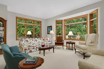 7081 Crowne Oak Road, Eden Prairie, MN 55344 - Photo 3