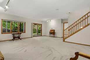 7081 Crowne Oak Rd, Eden Prairie, MN 55344 - Photo 27
