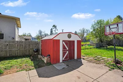 7617 Lee Avenue N, Brooklyn Park, MN 55443 - Photo 17