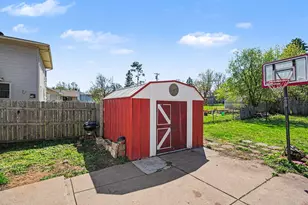 7617 Lee Ave N, Brooklyn Park, MN 55443 - Photo 17
