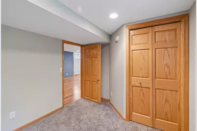 6718 36th Avenue N, Crystal, MN 55427 - Photo 31