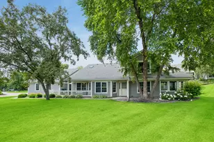 1729 Donegal Dr, Woodbury, MN 55125 - Photo 1