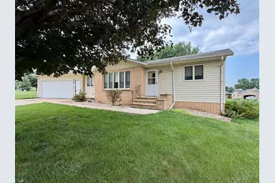 1111 Elm Cove, Luverne, MN 56156 - Photo 1