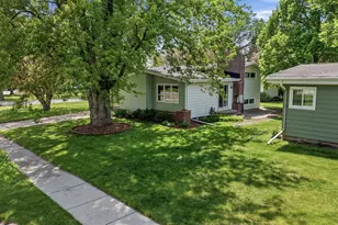 3002 8th St N, Fargo, ND 58102 - Photo 27