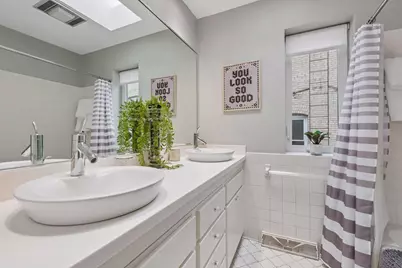 2726 Humboldt Avenue S #A, Minneapolis, MN 55408 - Photo 29