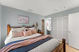 2726 Humboldt Ave S, Minneapolis, MN 55408 - Photo 19