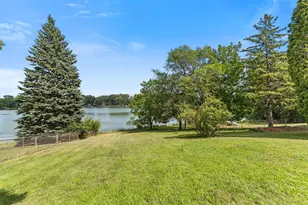 1115 Pike Lake Dr, New Brighton, MN 55112 - Photo 7