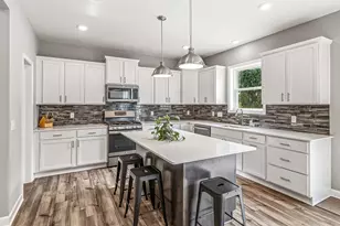 20490 Ginger Ct, Lakeville, MN 55044 - Photo 5