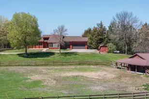 29558 Pumpkin Hill Rd, Le Sueur, MN 56058 - Photo 1