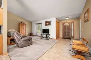 6194 Karmen Ave NE, Albertville, MN 55301 - Photo 3