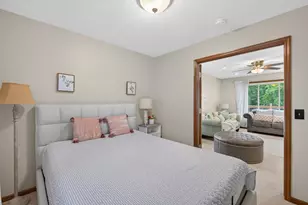 18425 Harrogate Dr, Eden Prairie, MN 55346 - Photo 15