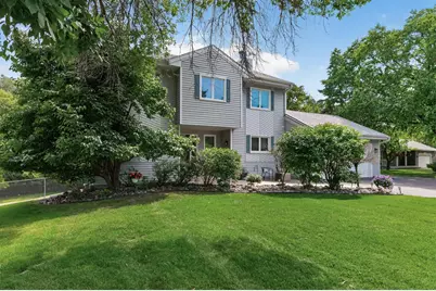 18425 Harrogate Drive, Eden Prairie, MN 55346 - Photo 3