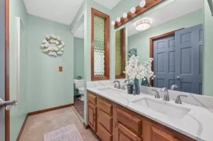 18425 Harrogate Dr, Eden Prairie, MN 55346 - Photo 33