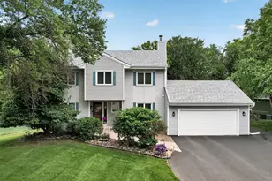 18425 Harrogate Dr, Eden Prairie, MN 55346 - Photo 1