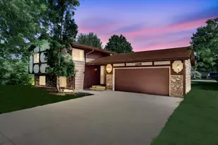 1344 Willow Lake Blvd, Vadnais Heights, MN 55110 - Photo 1