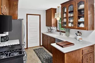5657 Nevada Ave N, Crystal, MN 55428 - Photo 15