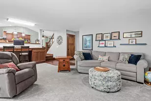 13423 Dominica Way, Apple Valley, MN 55124 - Photo 9