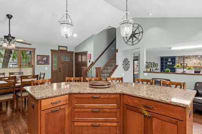 13423 Dominica Way, Apple Valley, MN 55124 - Photo 7