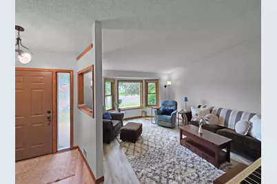 14579 Embry Path, Apple Valley, MN 55124 - Photo 3