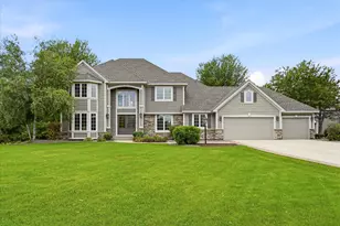 9743 Wellington Ln, Woodbury, MN 55125 - Photo 3