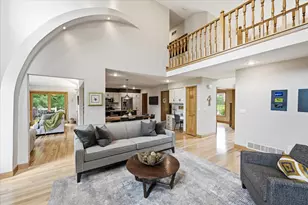 9743 Wellington Ln, Woodbury, MN 55125 - Photo 19