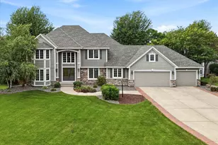 9743 Wellington Ln, Woodbury, MN 55125 - Photo 101
