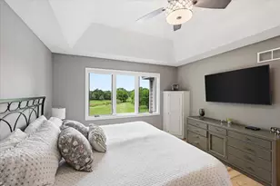9743 Wellington Ln, Woodbury, MN 55125 - Photo 55